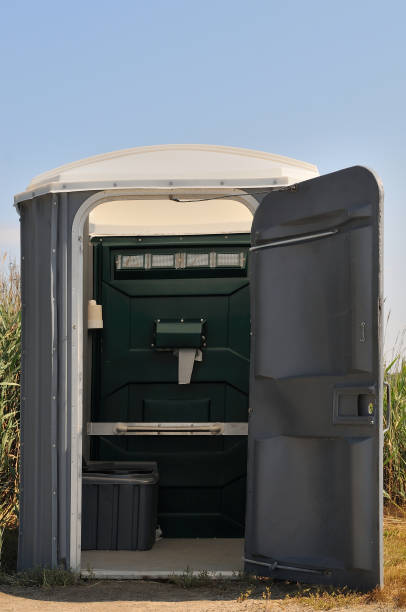Best Emergency porta potty rental  in Le Center, MN