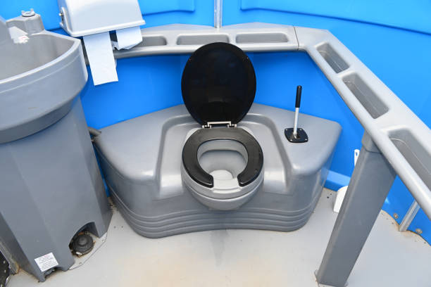 Best Porta potty services near me  in Le Center, MN